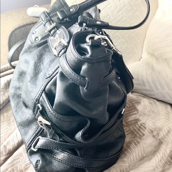 Michael Kors Large Tote - Picture 4 of 10